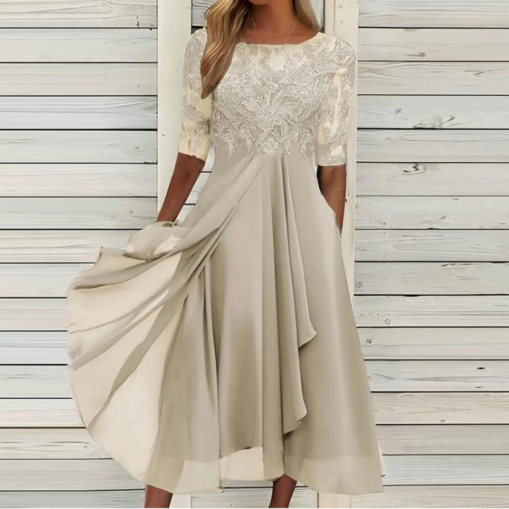 Justine™ | Robe en dentelle