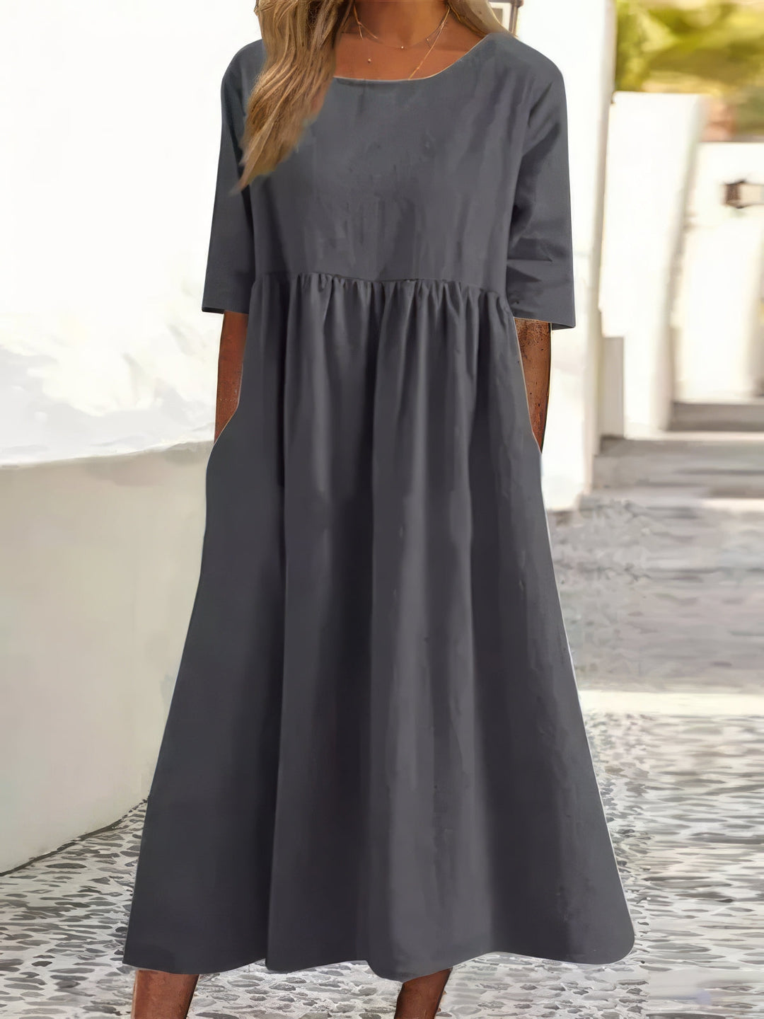 Manon™ | Abito in cotone con colletto rotondo e tasche